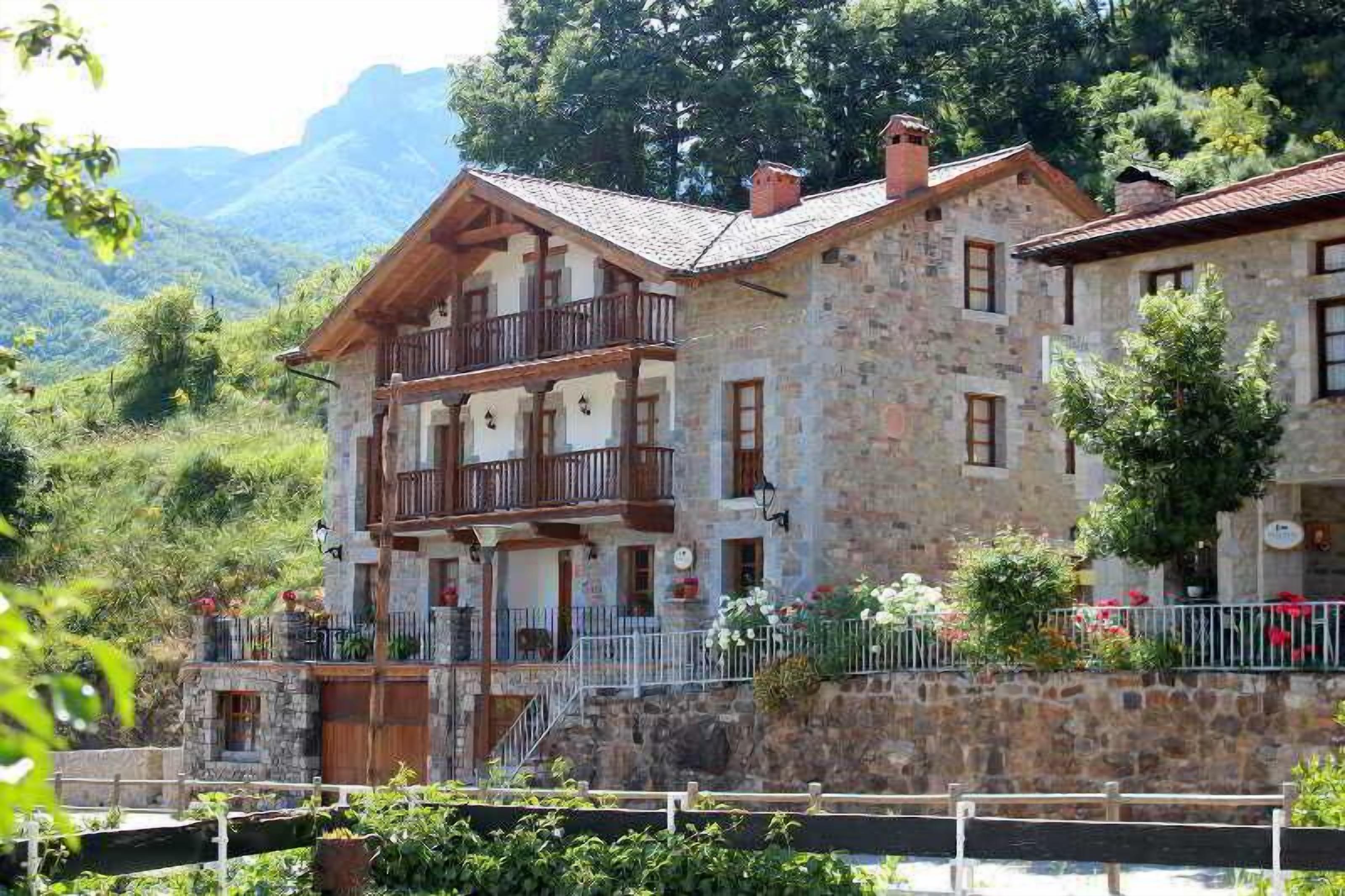 4 Hoteles Familiares en Picos de Europa que Merecen la Pena