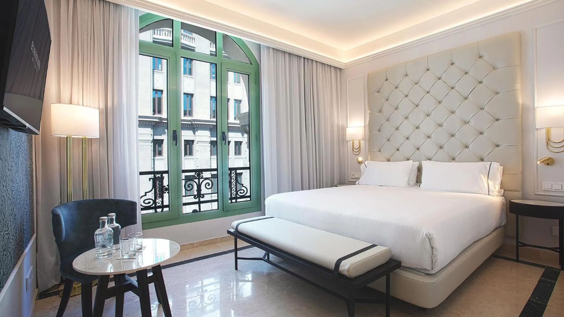 6 Hoteles Románticos en el Barrio Gótico que Merece la Pena Reservar