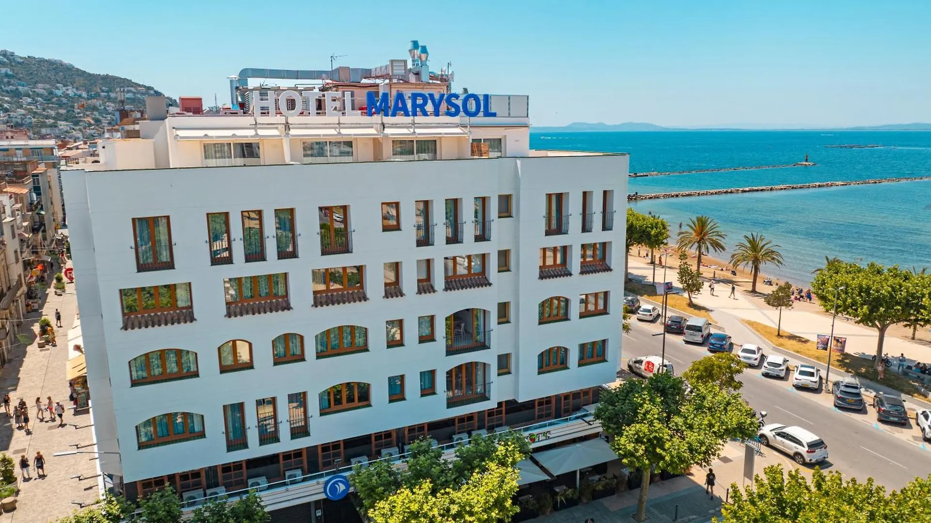 7 Hoteles Céntricos Cerca de Aquabrava en Rosas que Vale la Pena Reservar