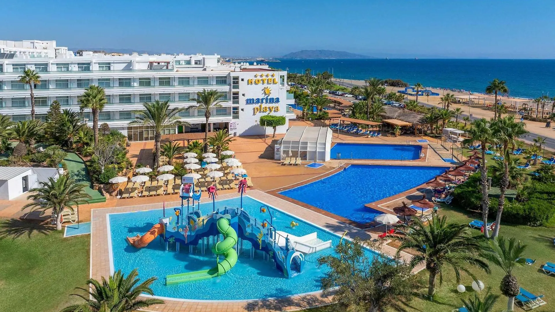 Dónde Alojarse Cerca del Golf Marina: 4 Hoteles Familiares en Mojácar