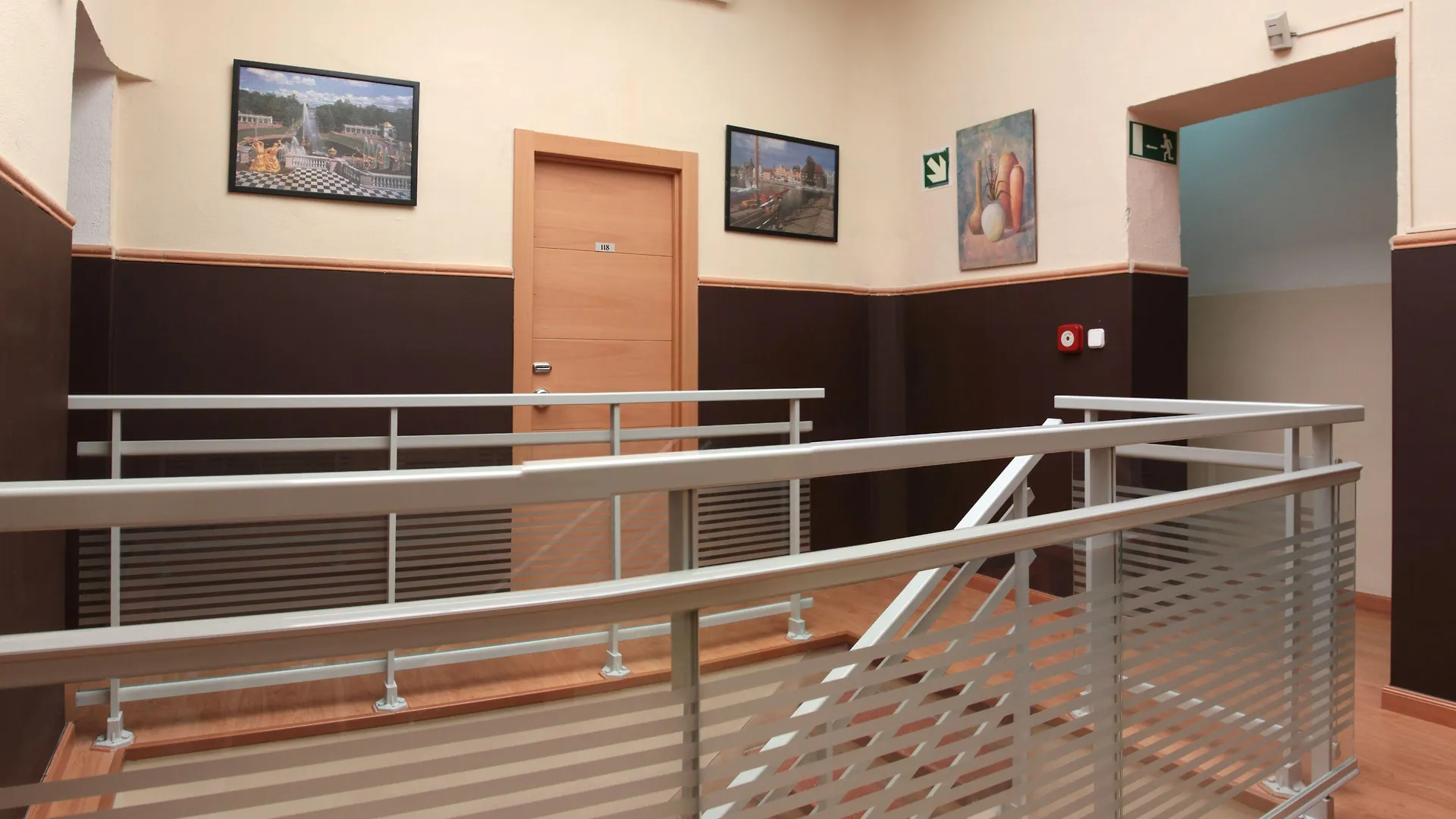 4 Hoteles Baratos cerca del Museo Arqueológico Nacional con Fácil Acceso