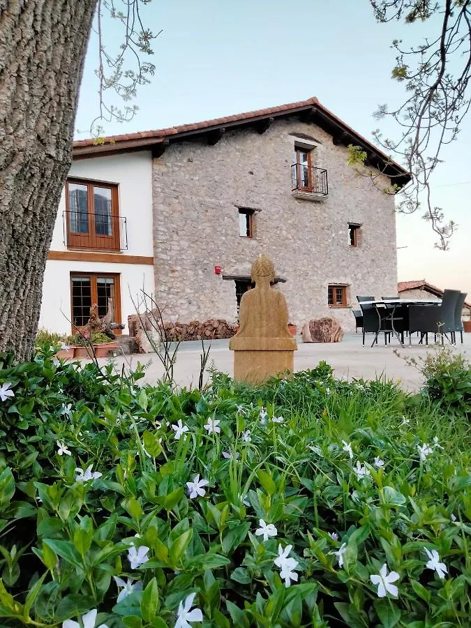 6 Hoteles Familiares cerca de la Parroquia de San Salvador que Merecen la Pena