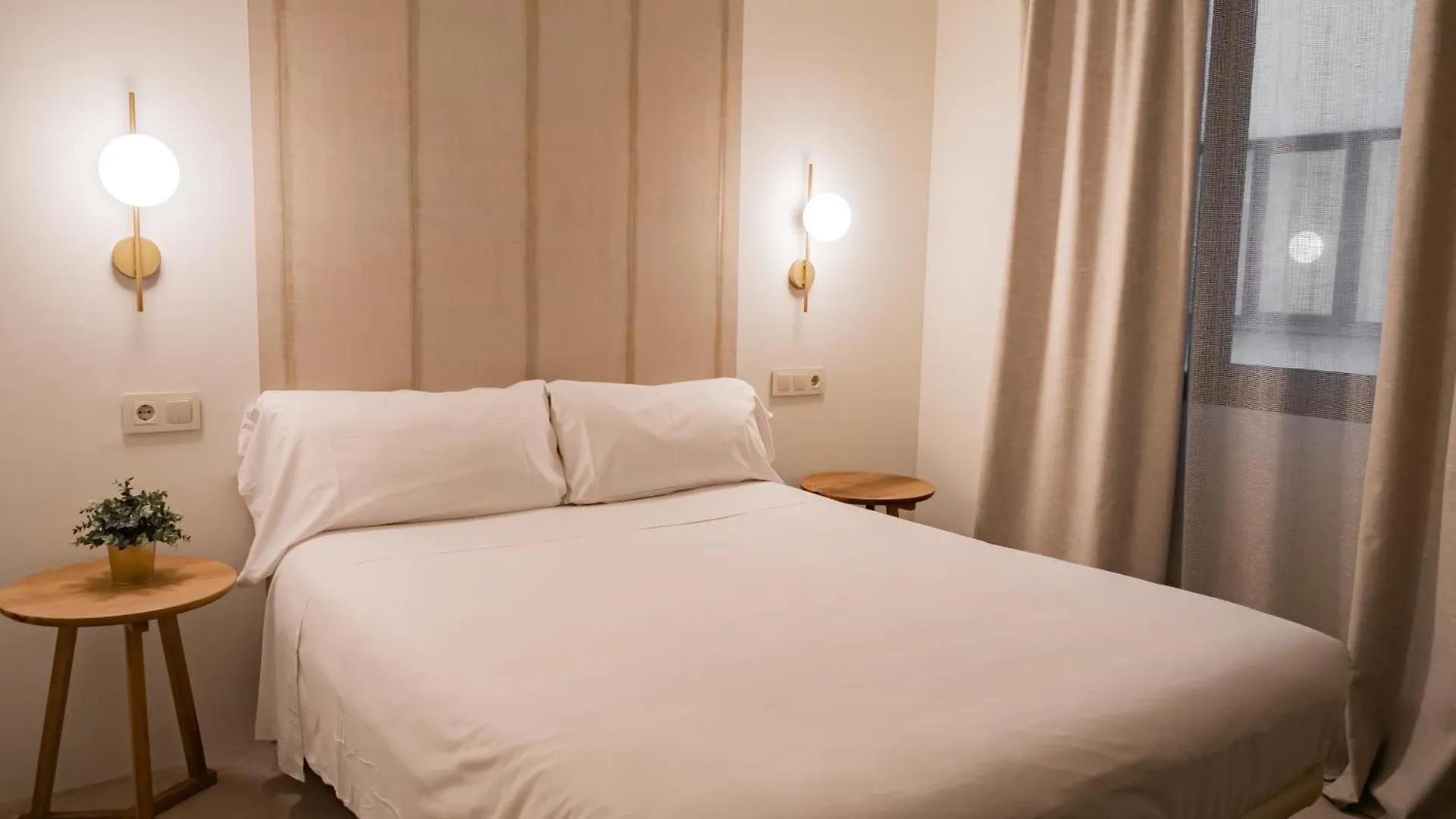 7 Hoteles Céntricos en el Casco Histórico de Zaragoza que Vale la Pena Reservar