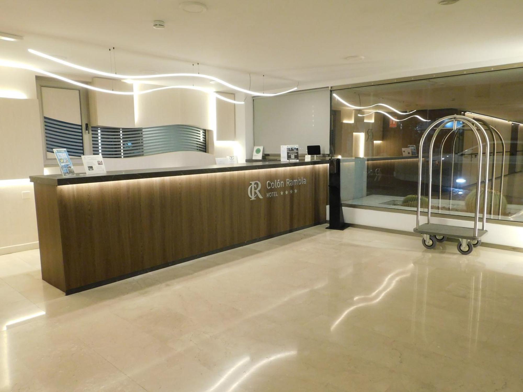 5 Hoteles Céntricos cerca del TEA Tenerife que Vale la Pena Reservar