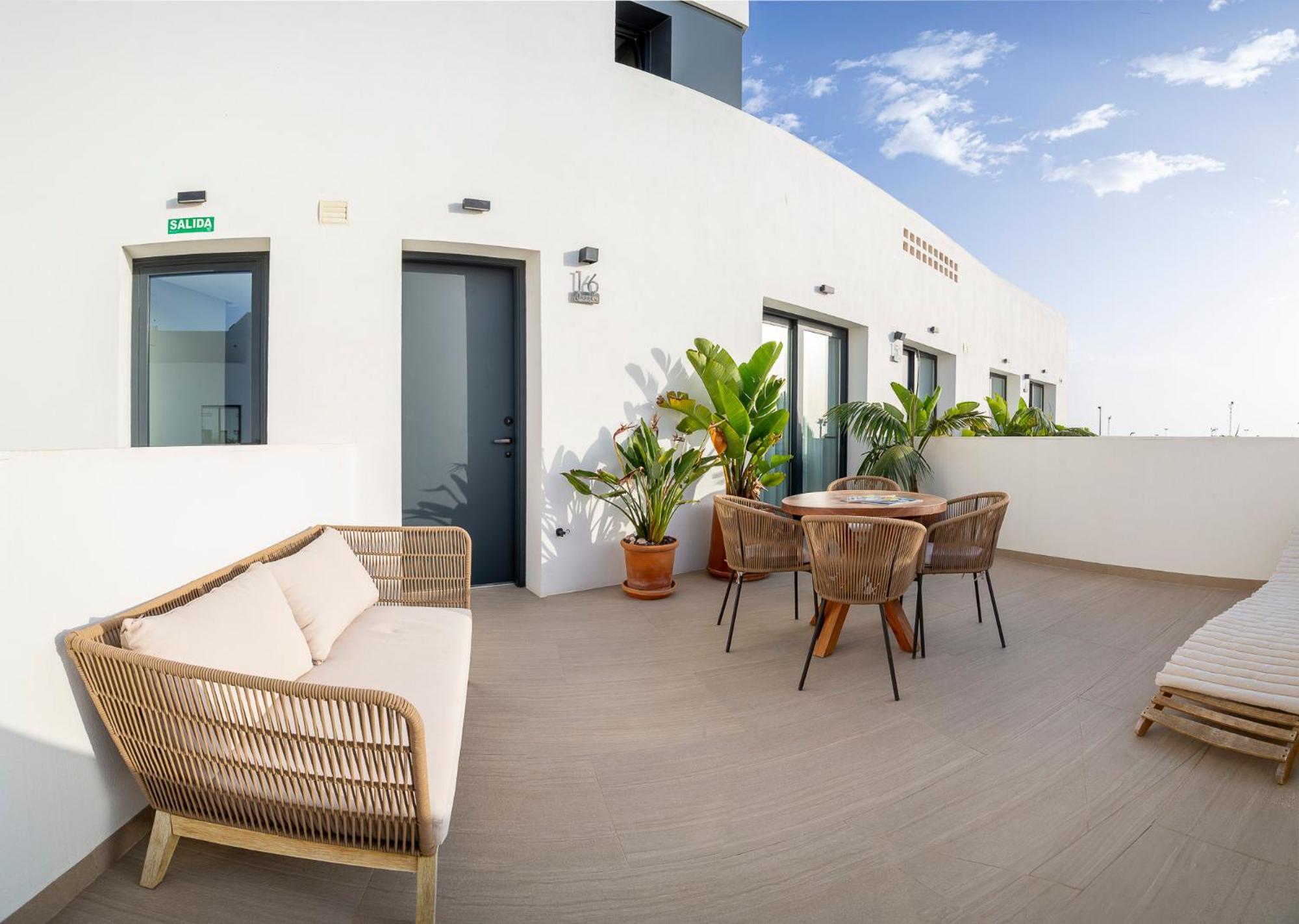 6 Hoteles para Parejas cerca de la Parroquia de Santa Catalina en Conil