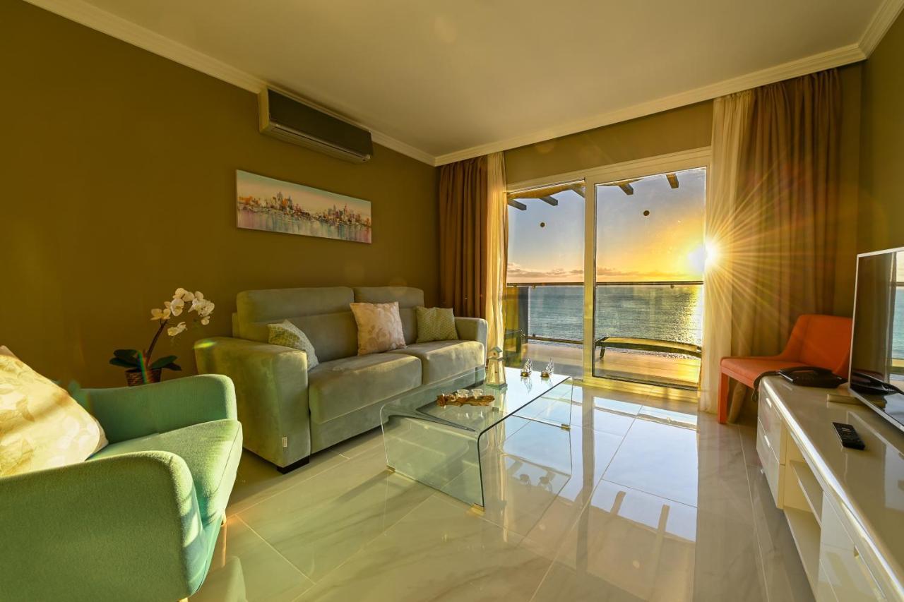 Islas Canarias: 8 Hoteles de Diseño Excepcional Comparados