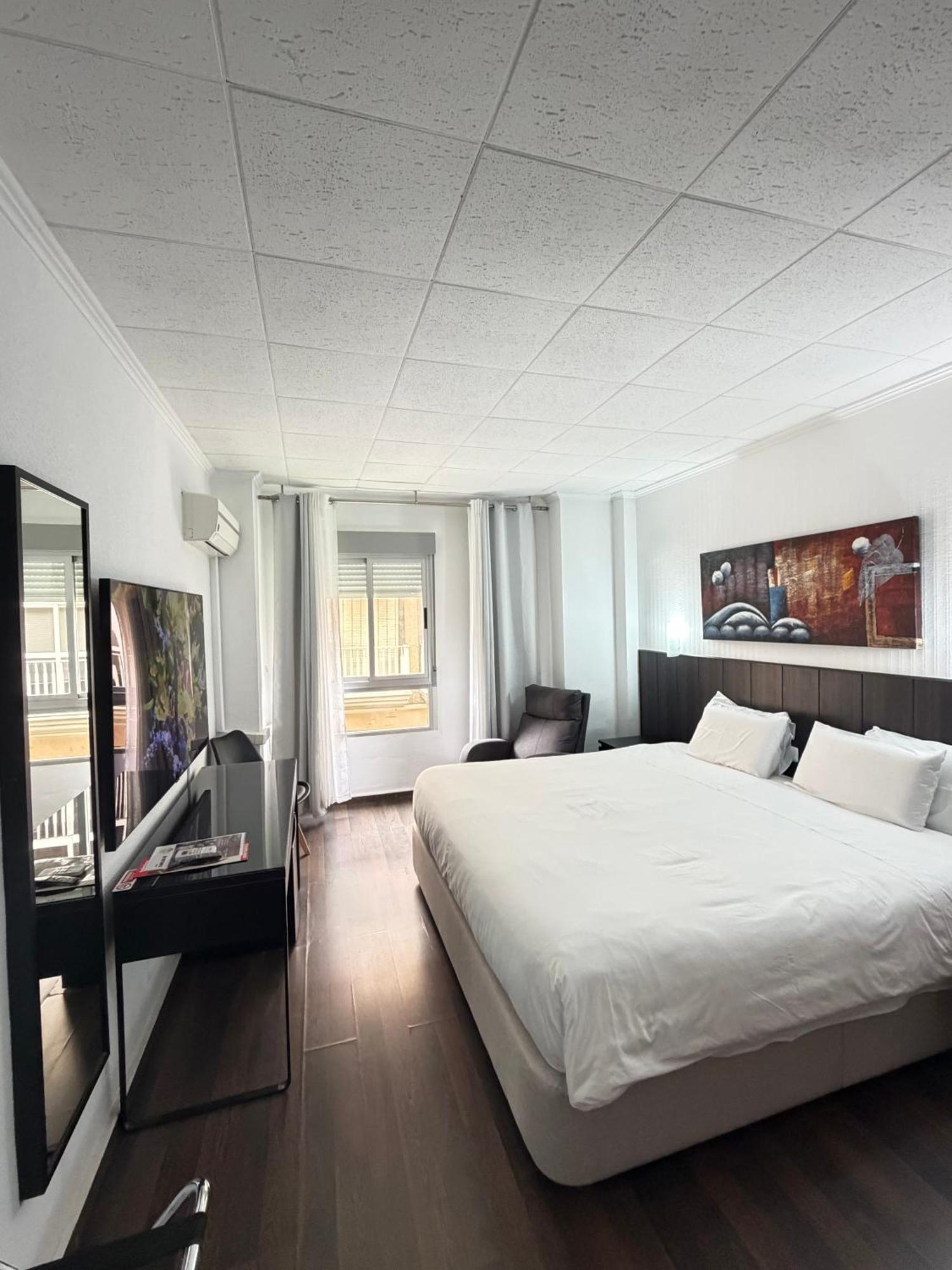 9 Hoteles de Playa en Murcia que Vale la Pena Reservar