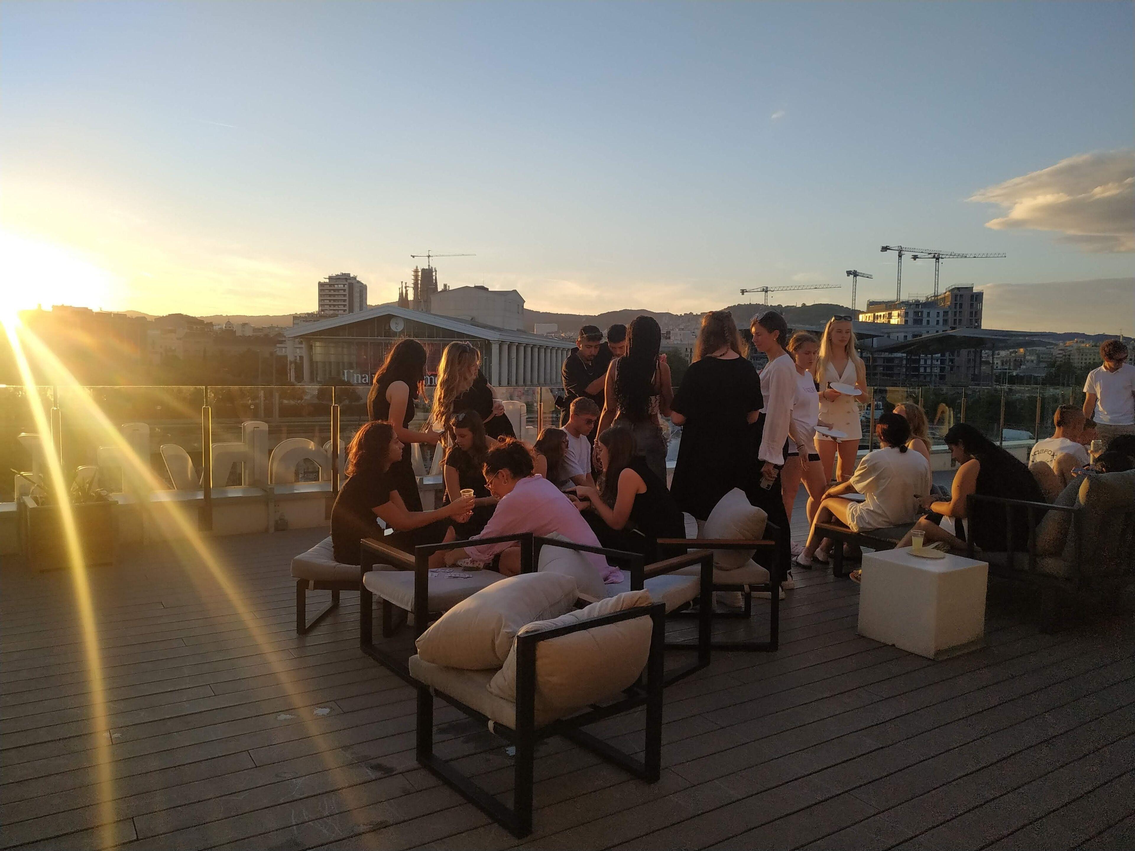 15 Hoteles Baratos Cerca del Acuario de Barcelona que Vale la Pena Reservar