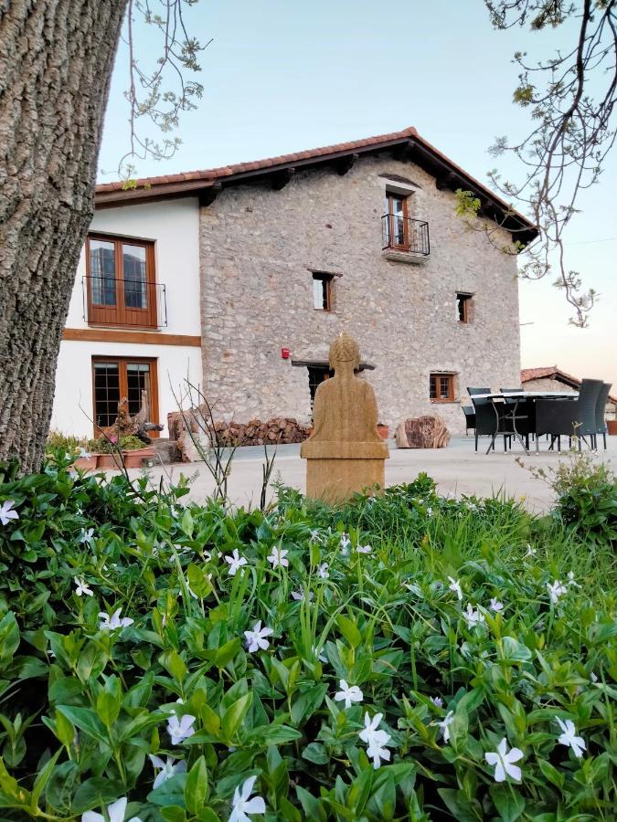 6 Hoteles Familiares cerca de la Parroquia de San Salvador que Merecen la Pena